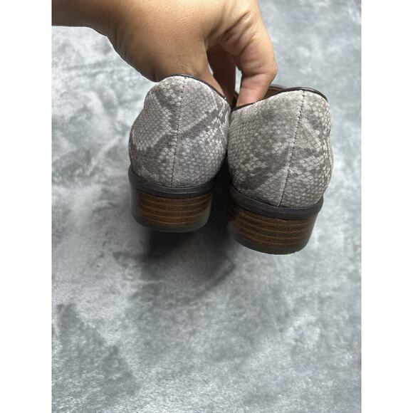 Sofft Womens Leather Slip On Severn Loafers Size 6 Snake Print - Picture 4 of 7